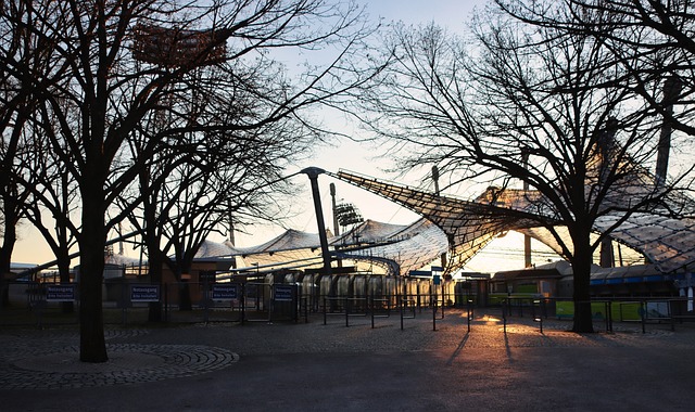 差25人满座，香港行北伦敦德比共有49975名观众现场观战